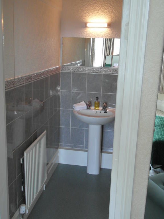Lisdoonie Hotel Barrow-in-Furness Zimmer foto